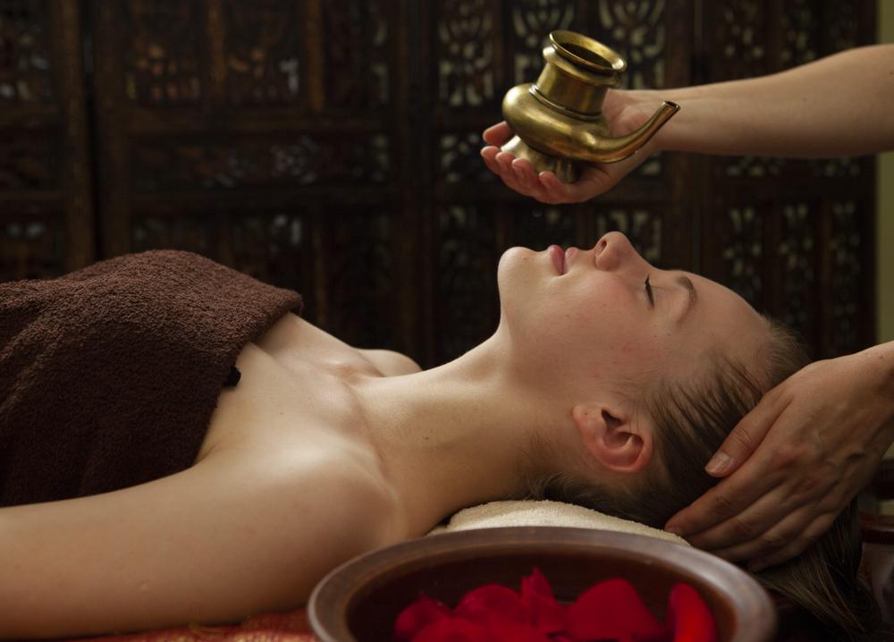 アーユルヴェーダのオイルマッサージとは？効果・やり方・体質別おすすめオイル