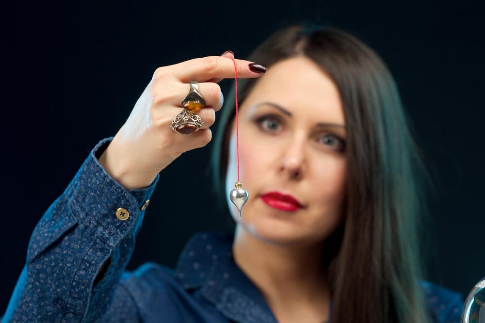 ダウジングって本当に効果があるの？歴史と科学的根拠を解説